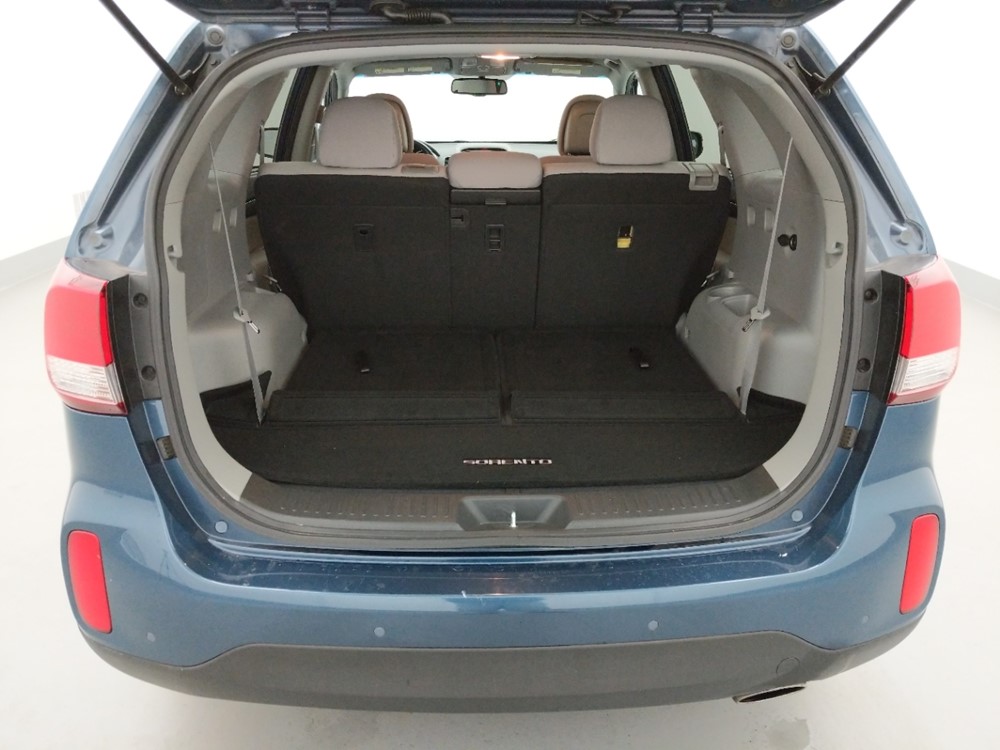 2015 Kia Sorento - Trunk