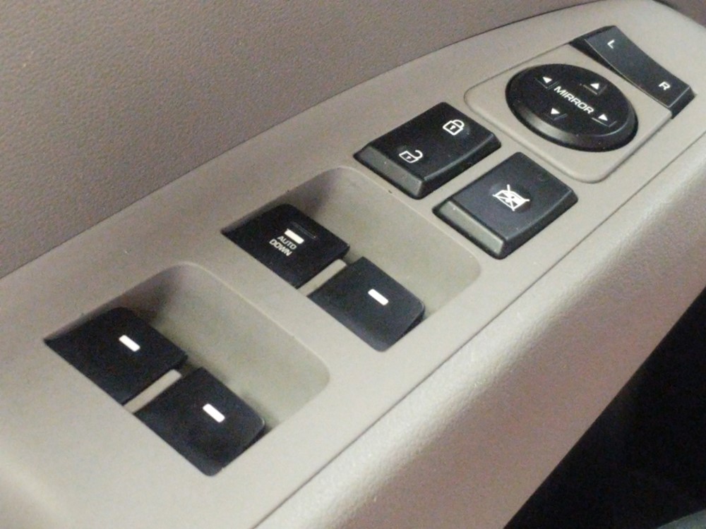 2017 Hyundai Elantra - Driver Power Windows/Lock Control