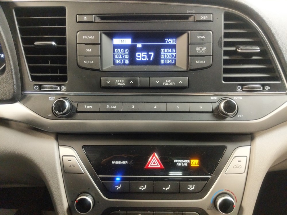 2017 Hyundai Elantra - Stereo Package