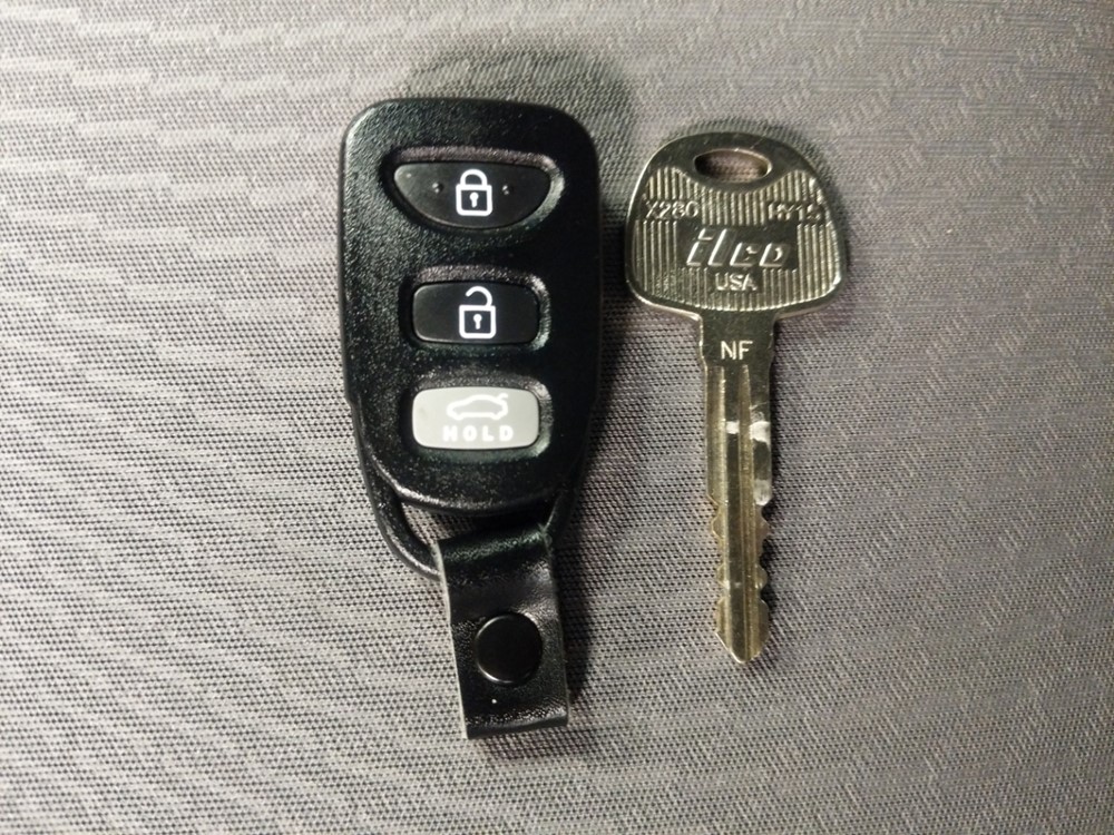 2014 Hyundai Elantra - Keys