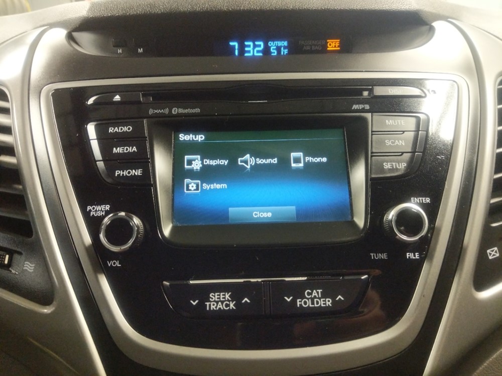 2014 Hyundai Elantra - Stereo Package
