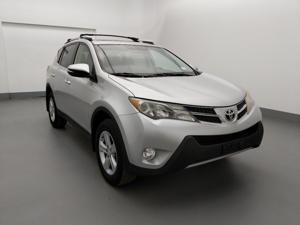 2013 Toyota RAV4 - Passenger Front Bumper