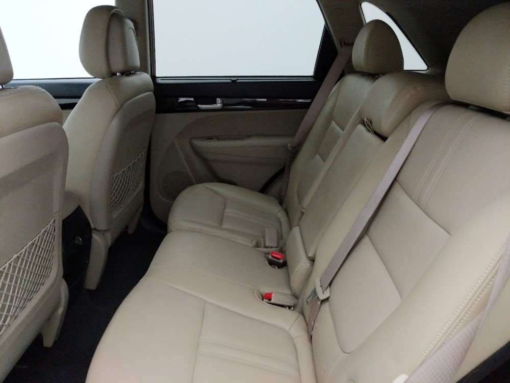 2014 Kia Sorento - Driver Rear Seat