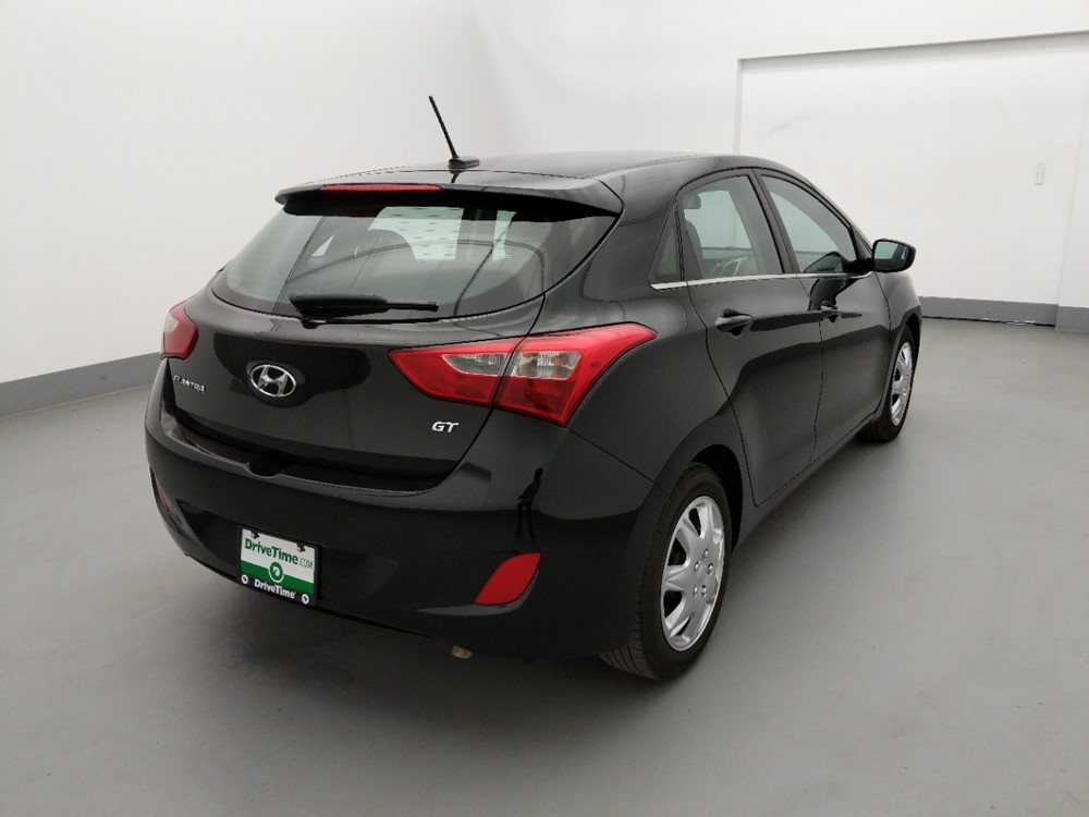 2017 Hyundai Elantra - Passenger Rear Bumper