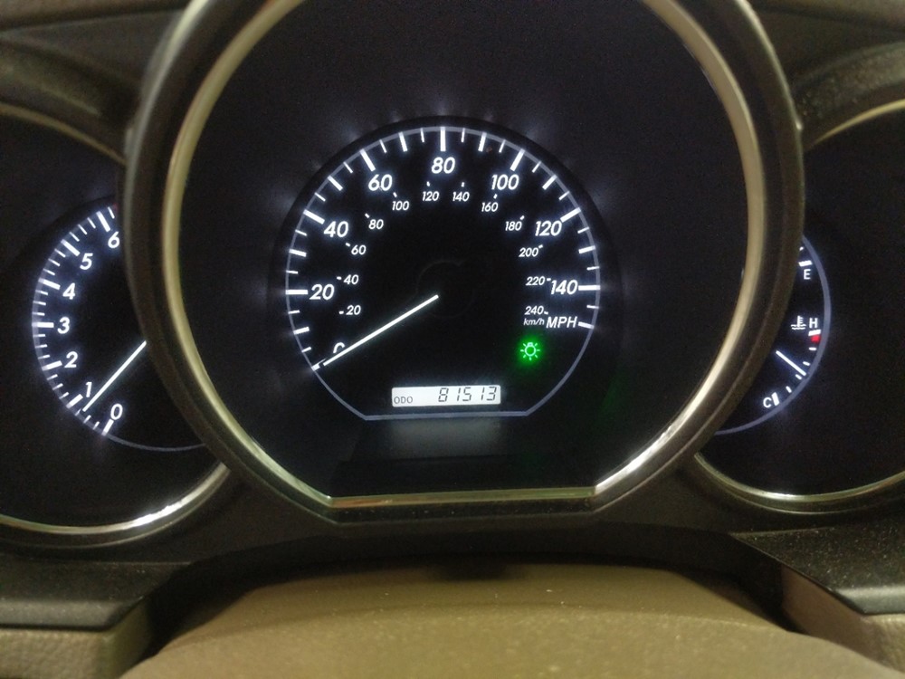2009 Lexus RX 350 - Odometer Close Up