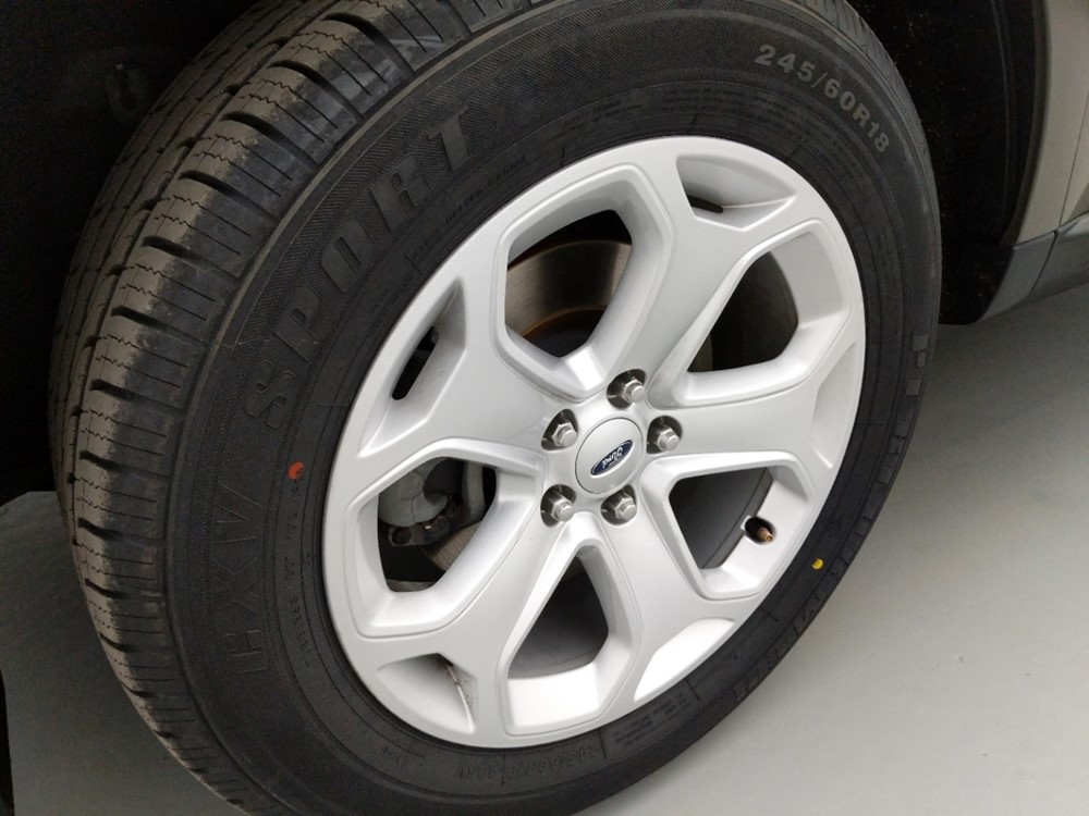 2013 Ford Edge - Wheel