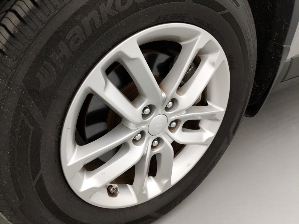 2014 Kia Sorento - Wheel