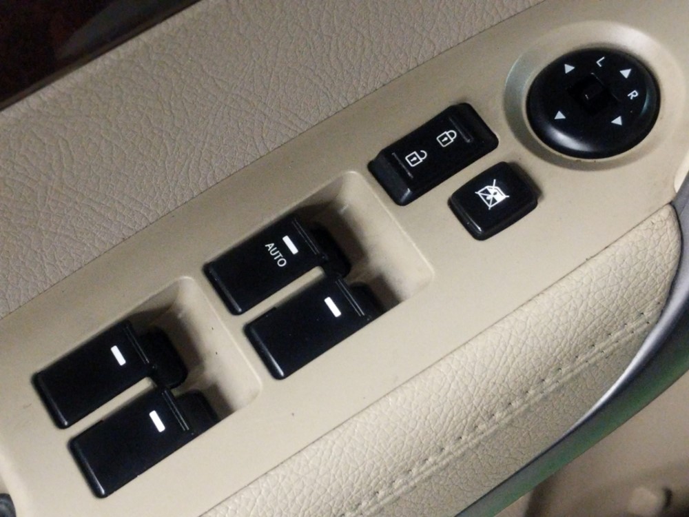 2014 Kia Sorento - Driver Power Windows/Lock Control