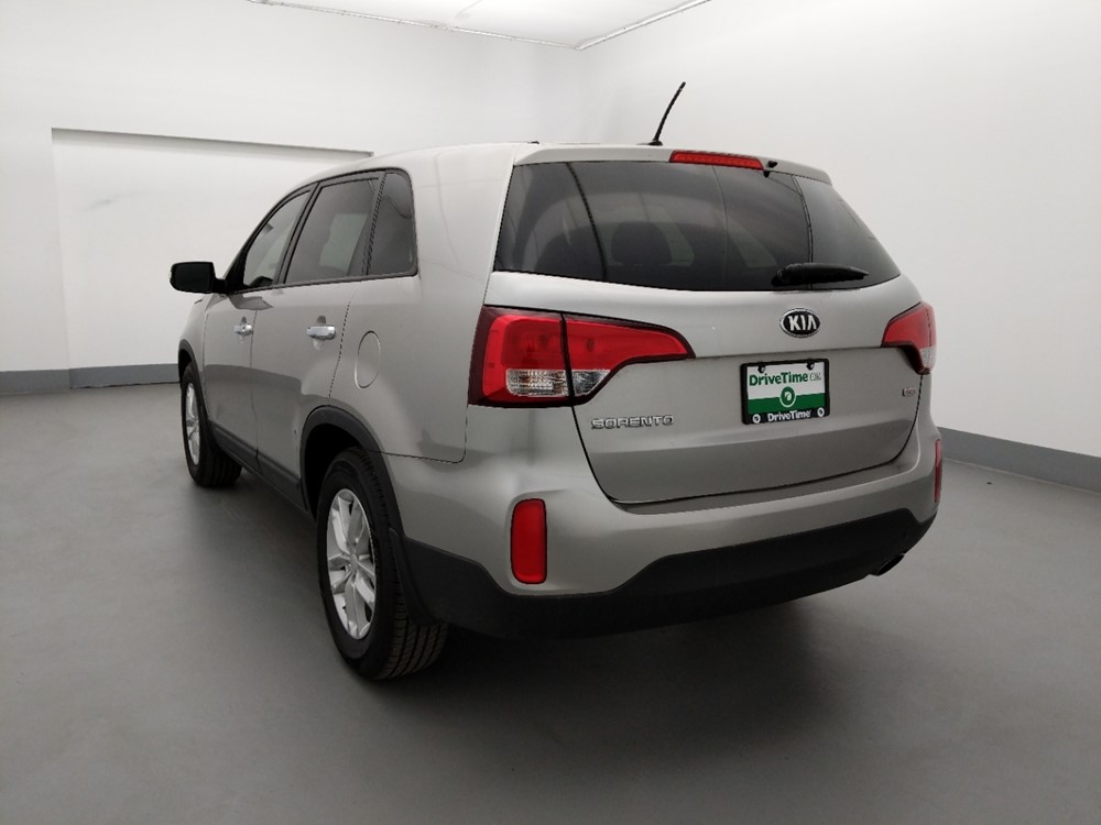 2014 Kia Sorento - Driver Rear Bumper