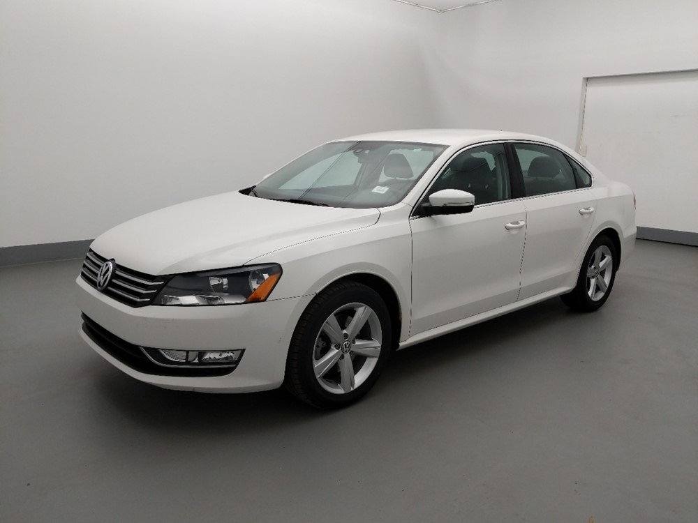 2015 Volkswagen Passat - Driver Front Side