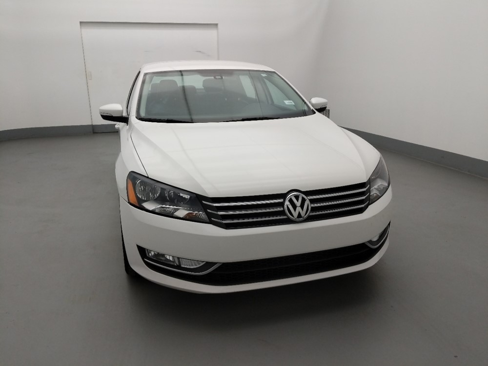 2015 Volkswagen Passat - Passenger Front Hood