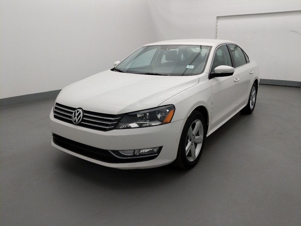 2015 Volkswagen Passat - Driver Front Bumper