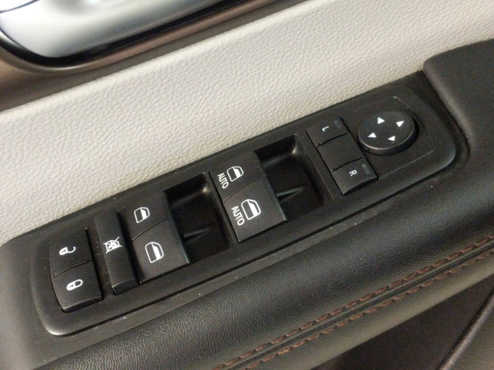 2018 Chrysler Pacifica - Driver Power Windows/Lock Control