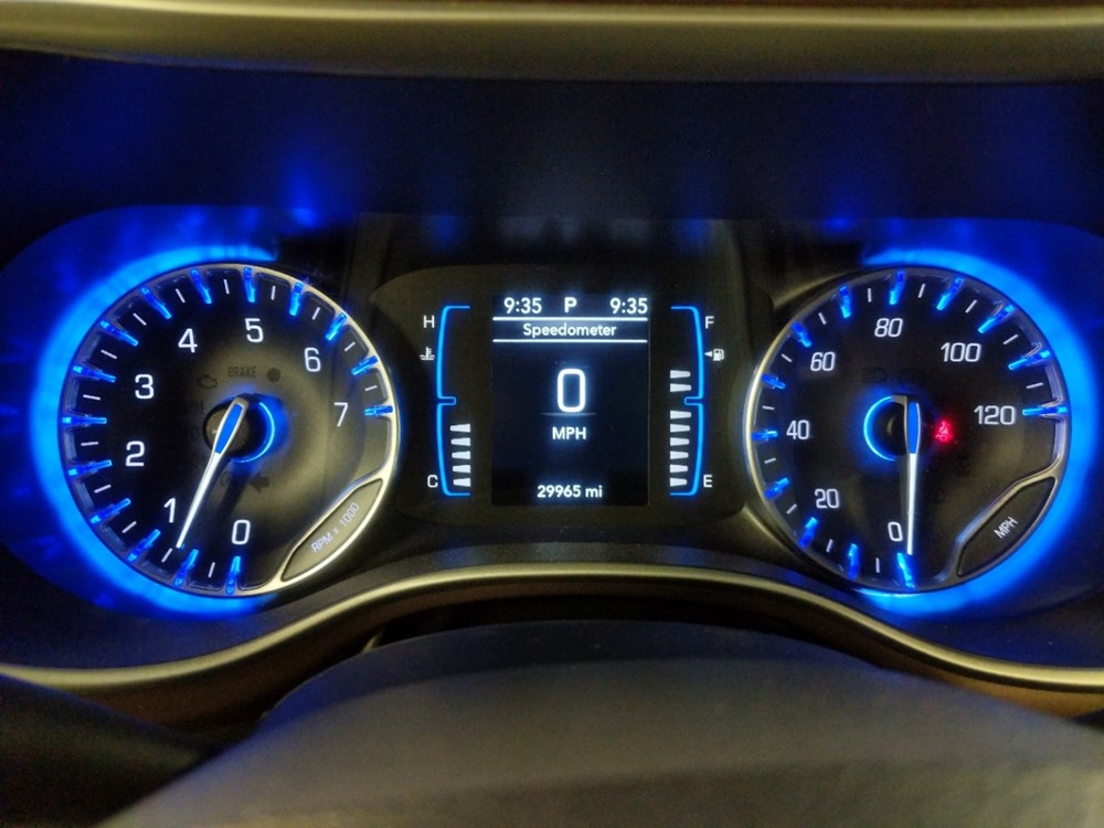 2018 Chrysler Pacifica - Odometer Close Up