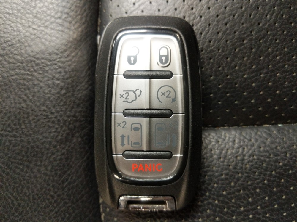 2018 Chrysler Pacifica - Keys