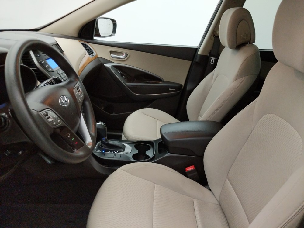 2014 Hyundai Santa Fe - Driver Front Seat