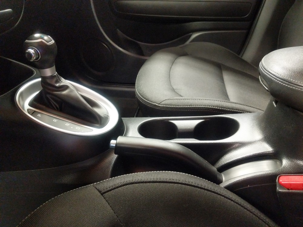 2017 Kia Soul - Center Console/Cup Holders