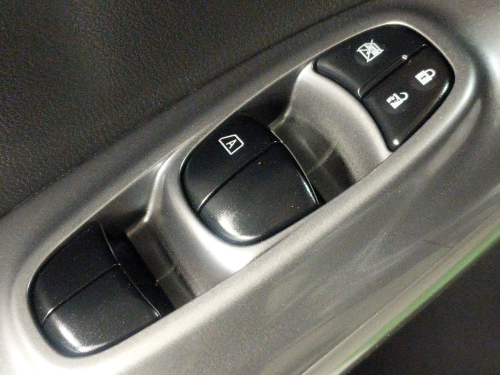 2017 Nissan JUKE - Driver Power Windows/Lock Control