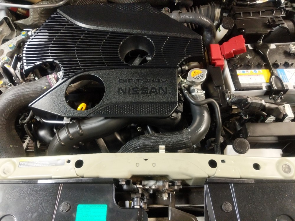 2017 Nissan JUKE - Engine