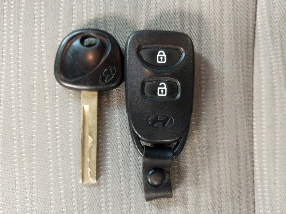 2017 Hyundai Accent - Keys
