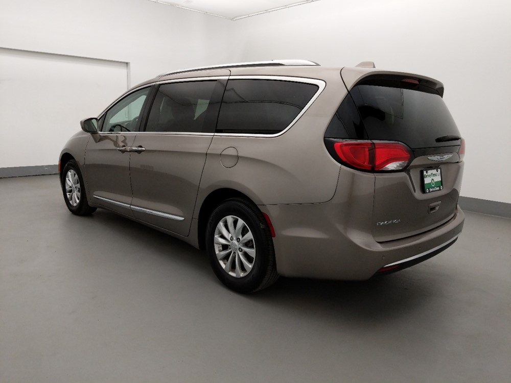 2018 Chrysler Pacifica - Driver Rear Side