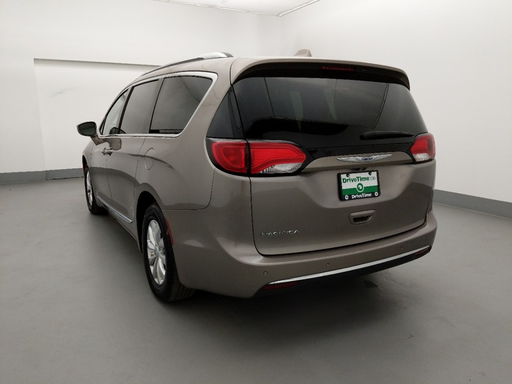 2018 Chrysler Pacifica - Driver Rear Bumper