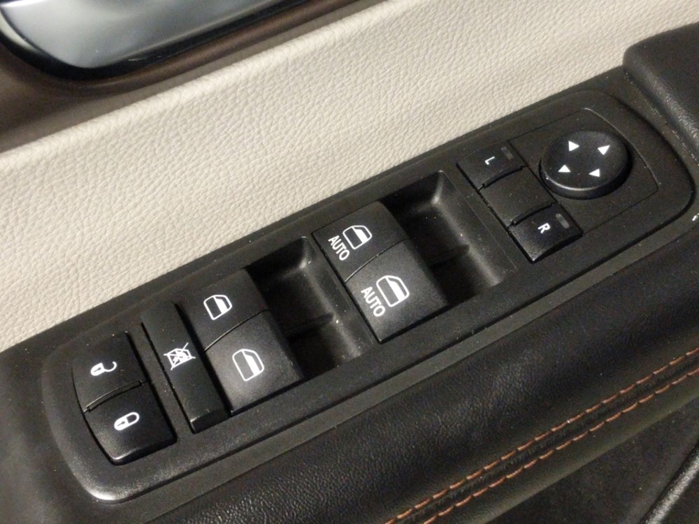 2018 Chrysler Pacifica - Driver Power Windows/Lock Control