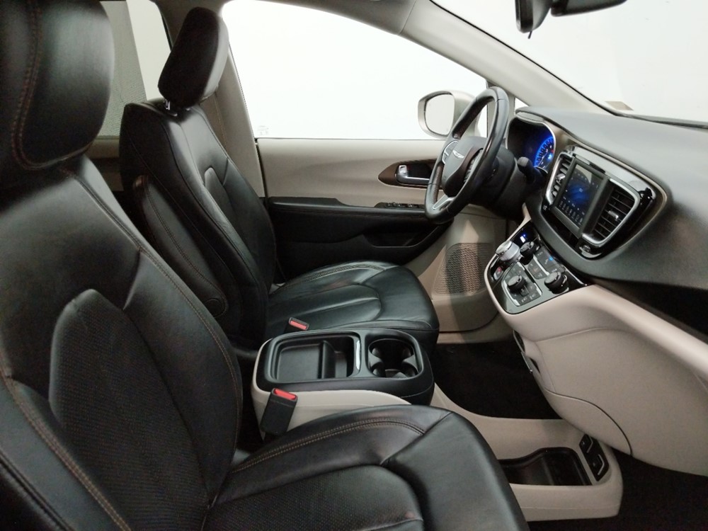 2018 Chrysler Pacifica - Passenger Front Seat
