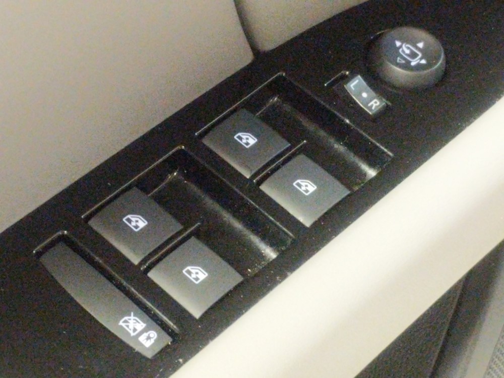 2017 Cadillac XTS - Driver Power Windows/Lock Control