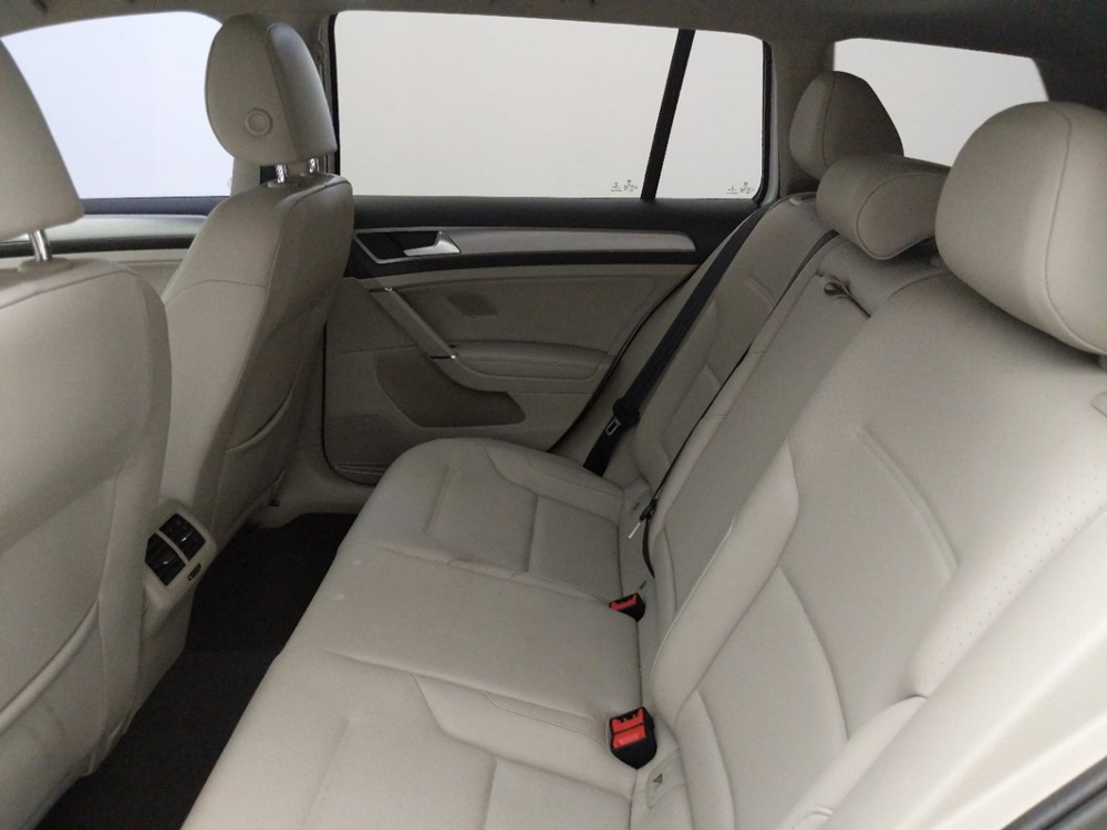 2015 Volkswagen Golf - Driver Rear Seat