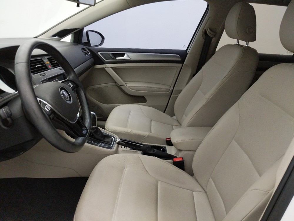 2015 Volkswagen Golf - Driver Front Seat