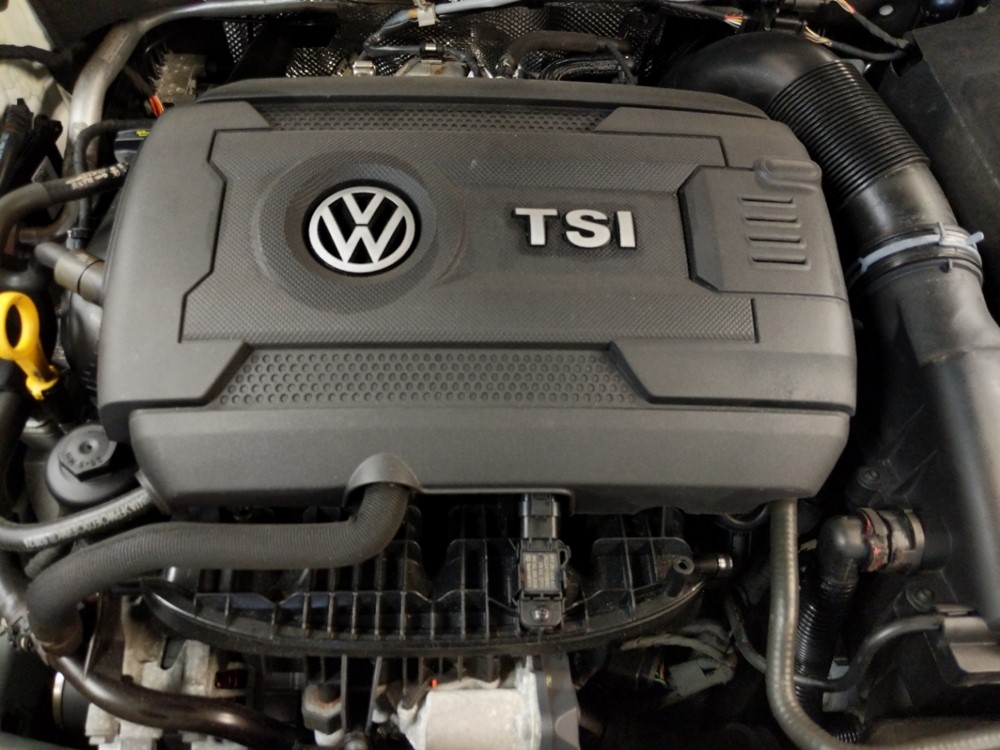 2015 Volkswagen Golf - Engine