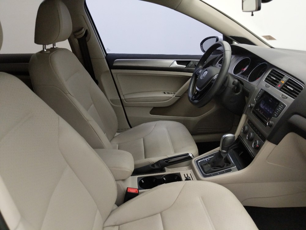 2015 Volkswagen Golf - Passenger Front Seat