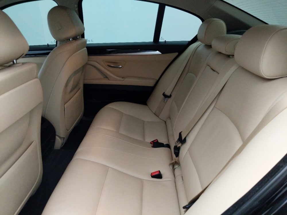 2016 BMW 528i - Driver Rear Seat