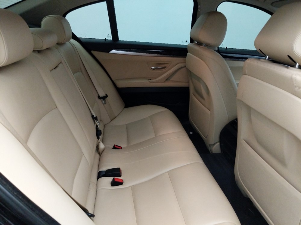 2016 BMW 528i - Passenger Rear Seat