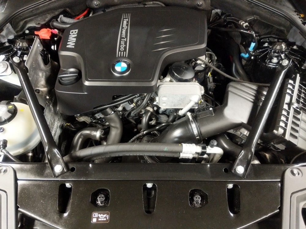 2016 BMW 528i - Engine