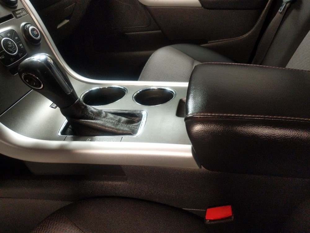 2013 Ford Edge - Center Console/Cup Holders