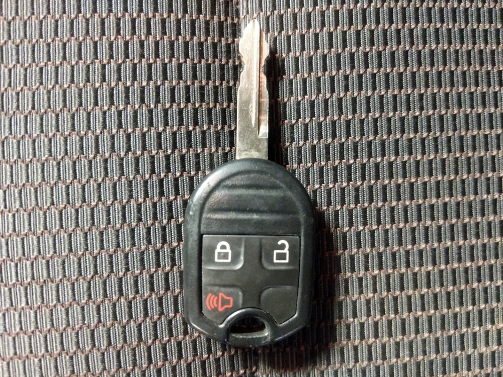 2013 Ford Edge - Keys