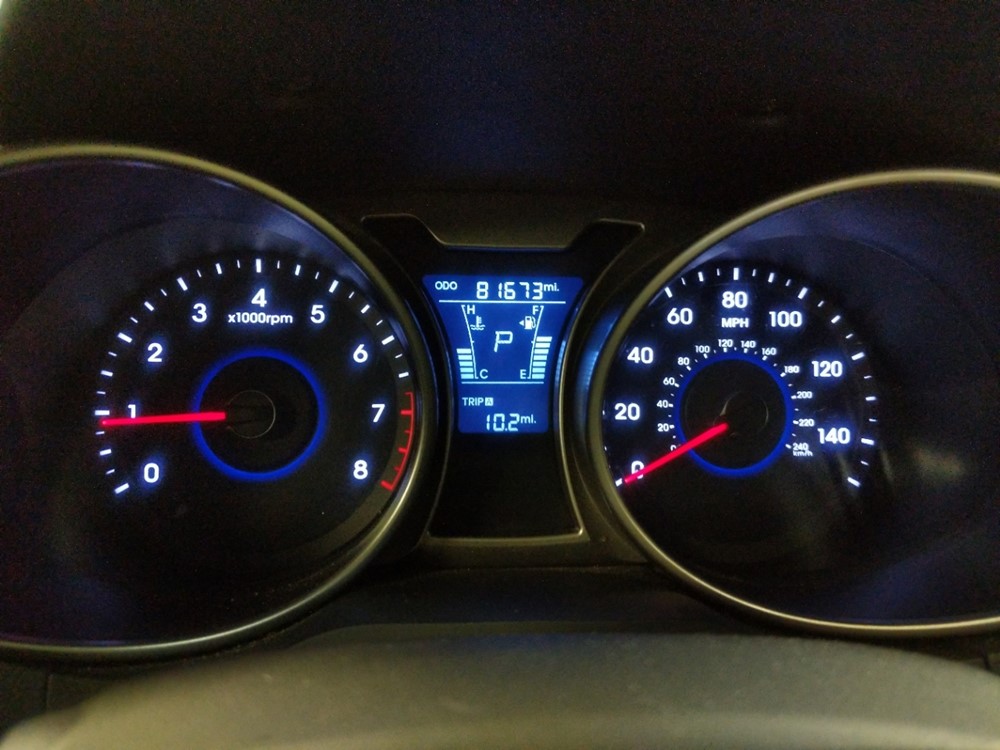 2013 Hyundai Veloster - Odometer Close Up