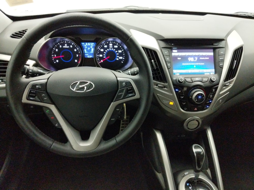 2013 Hyundai Veloster - Driver Dash