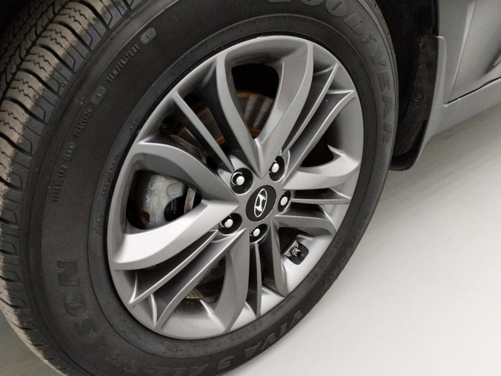 2015 Hyundai Tucson - Wheel