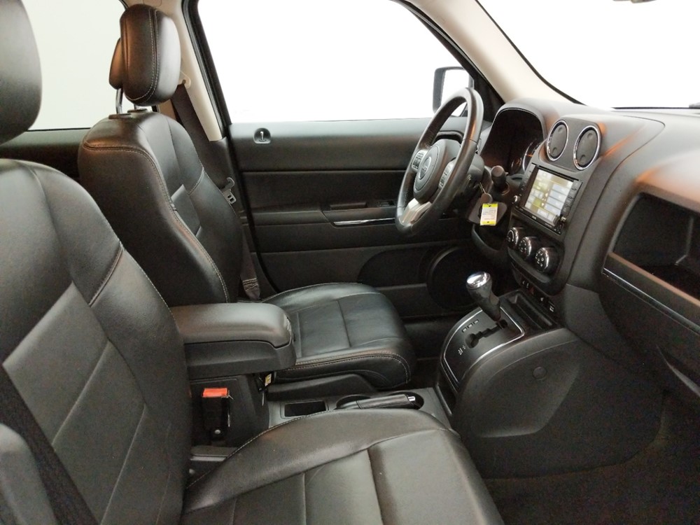 2014 Jeep Patriot - Passenger Front Seat