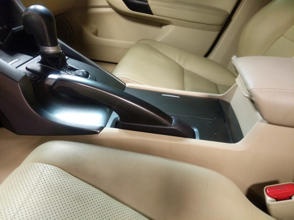 2013 Acura TSX - Center Console/Cup Holders