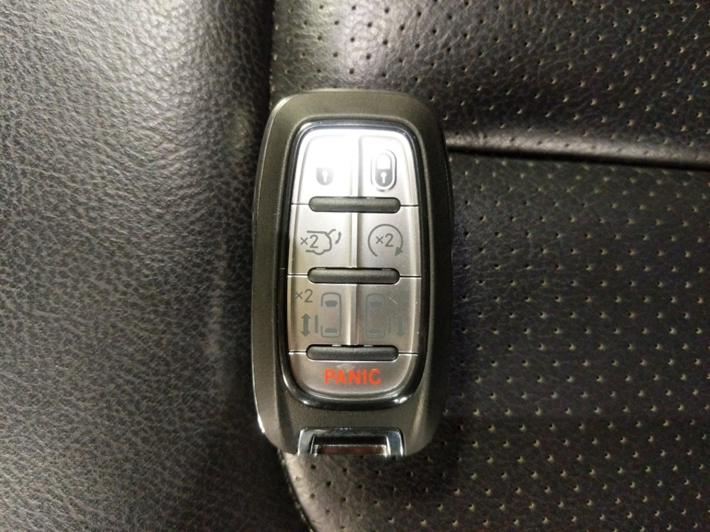 2018 Chrysler Pacifica - Keys