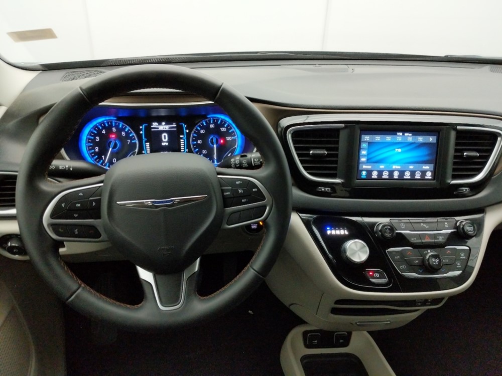 2018 Chrysler Pacifica - Driver Dash