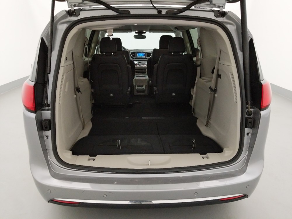 2018 Chrysler Pacifica - Trunk