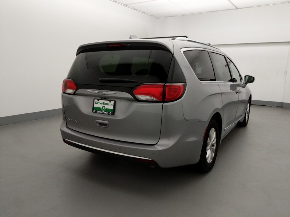 2018 Chrysler Pacifica - Passenger Rear Bumper