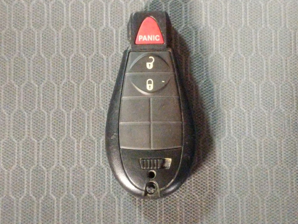 2015 Dodge Ram 1500 - Keys
