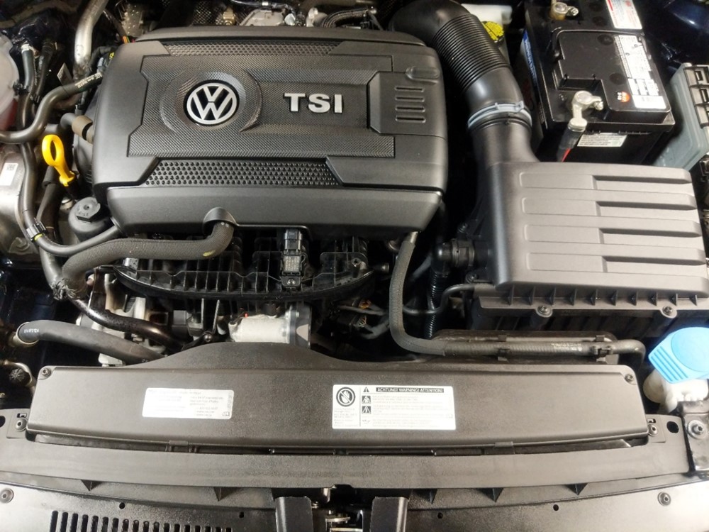 2015 Volkswagen Golf - Engine