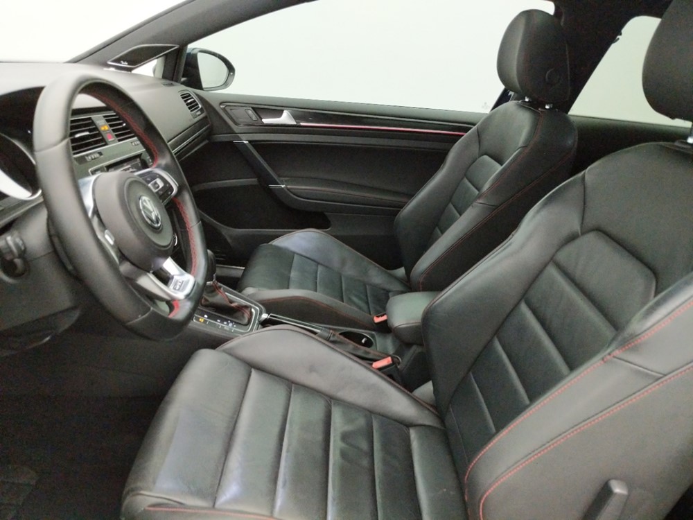 2015 Volkswagen Golf - Driver Front Seat